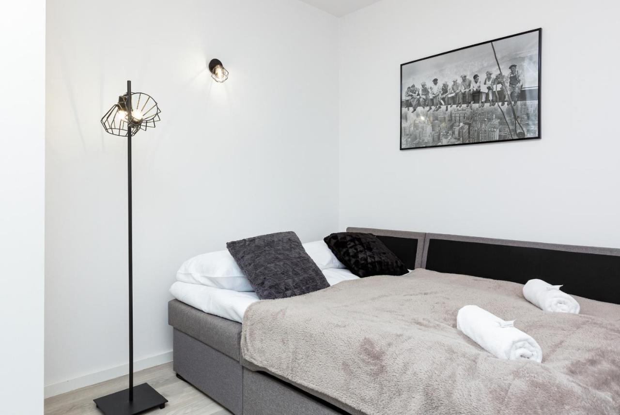 Studio City Center Zlota Street By Renters Varsavia Esterno foto